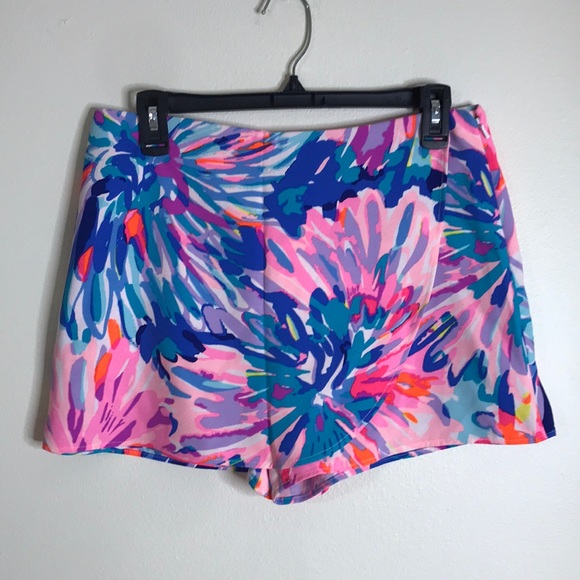 Lilly Pulitzer Pants - Lilly Pulitzer colorful Veri Skort shorts size 4